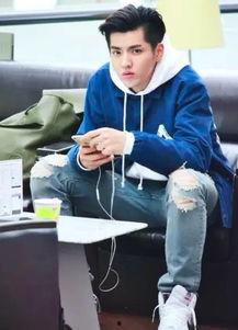 圈内爆料吴亦凡混的开,娱乐圈的社交达人,人脉广泛,混得风生水起 第2张 圈内爆料吴亦凡混的开,娱乐圈的社交达人,人脉广泛,混得风生水起 第2张